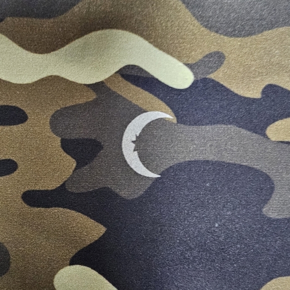 NWT Zyia Active Camo 7/8 Leggings Size 4 & 6 Light Green Reflective Soft & Snug - Picture 4 of 15